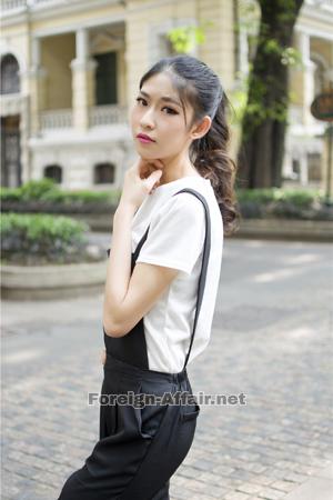 165598 - Tingting Age: 32 - China