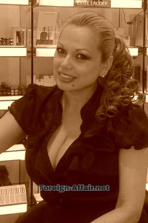 166847 - Magda Age: 52 - Costa Rica