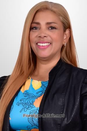 174360 - Paula Andrea Age: 48 - Colombia