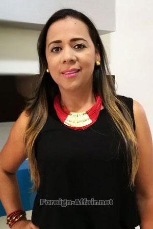 178108 - Catherine Age: 46 - Colombia