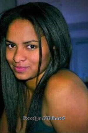 182647 - Leidy Age: 32 - Colombia