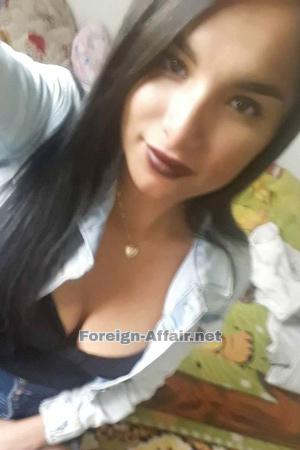 189467 - Yuliana Age: 27 - Colombia