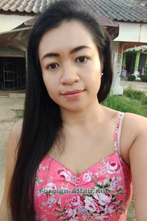 199409 - Wisuttida Age: 37 - Thailand