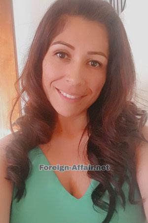 199852 - Adriana Age: 44 - Colombia