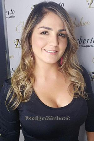 200168 - Manuela Age: 42 - Colombia