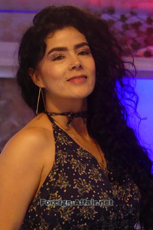 204739 - Yenny Age: 42 - Colombia