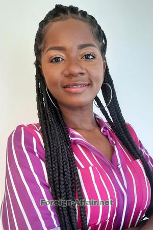 205104 - Stefany Age: 35 - Colombia