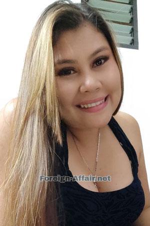 205244 - Daniela Age: 30 - Colombia