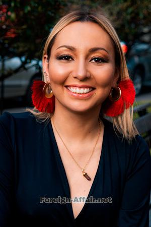 205925 - Laura Age: 36 - Colombia