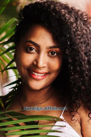 206354 - Vanesa Age: 25 - Colombia
