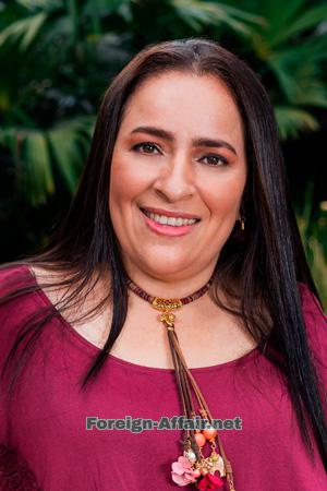 207513 - Yised Age: 44 - Colombia