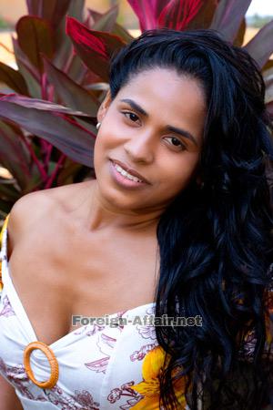 207684 - Eliana Age: 35 - Colombia