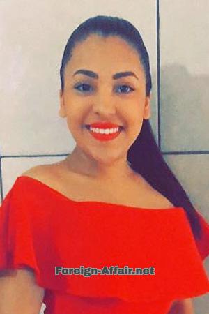 210440 - Mariana Age: 27 - Costa Rica