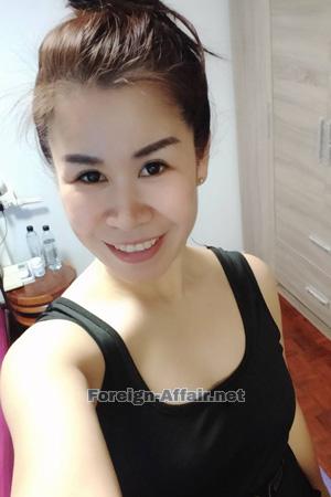 212573 - Apinya Age: 51 - Thailand
