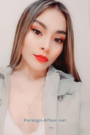 213756 - Laura Age: 23 - Colombia