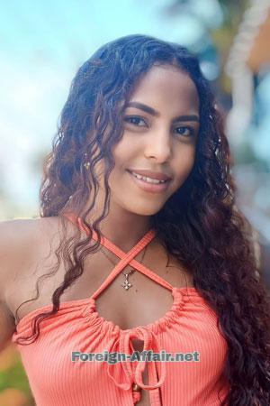 213877 - Martha Age: 22 - Colombia