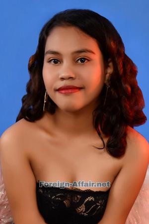216269 - Catherine Age: 20 - Philippines