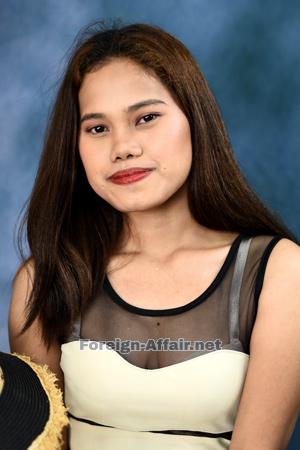 217916 - Genilyn Age: 25 - Philippines