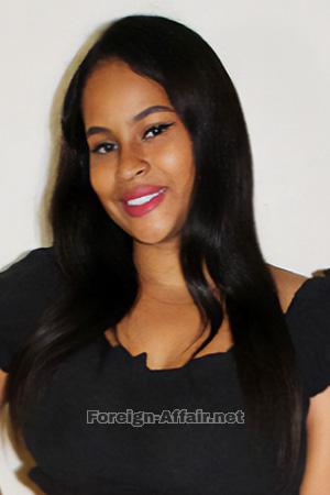 220132 - Francini Age: 26 - Costa Rica