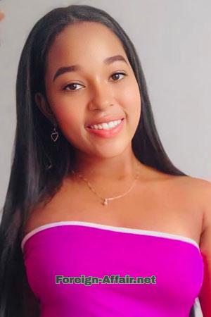 220210 - Yuliany Age: 24 - Colombia