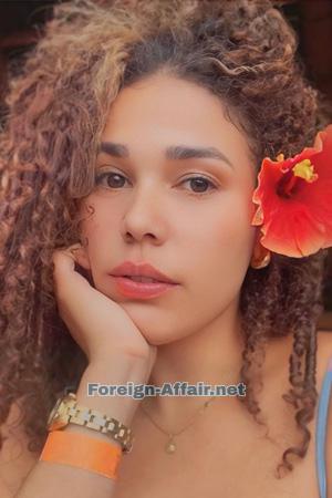 221908 - Yenifer Age: 26 - Colombia