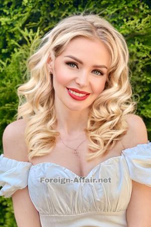 223353 - Elena Age: 40 - Ukraine