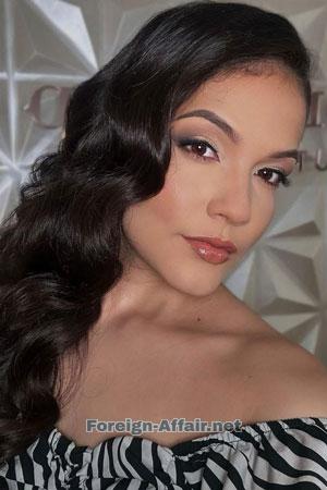 223714 - Laura Age: 21 - Colombia