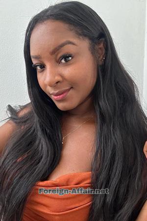 224132 - Paola Age: 27 - Colombia