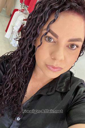 224155 - Silvia Age: 20 - Costa Rica