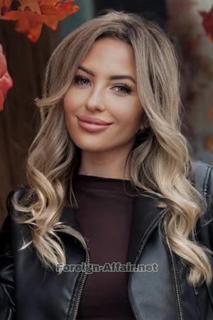 225765 - Yuliia Age: 37 - Ukraine