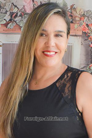 226420 - Lenka Age: 55 - Peru