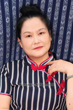 227229 - Isabelle� Age: 56 - China
