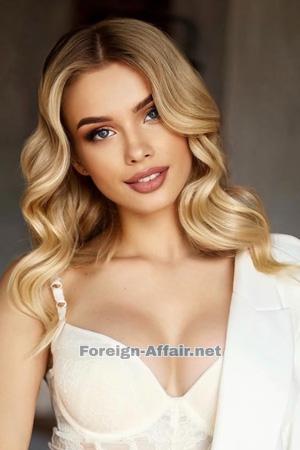 227853 - Tatyana Age: 31 - Ukraine